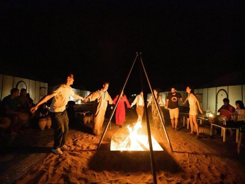 Best Desert Luxury Camp 梅尔祖卡 外观 照片